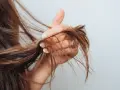 Strohige Haare: Ursachen und effektive Tipps zur Verbesserung