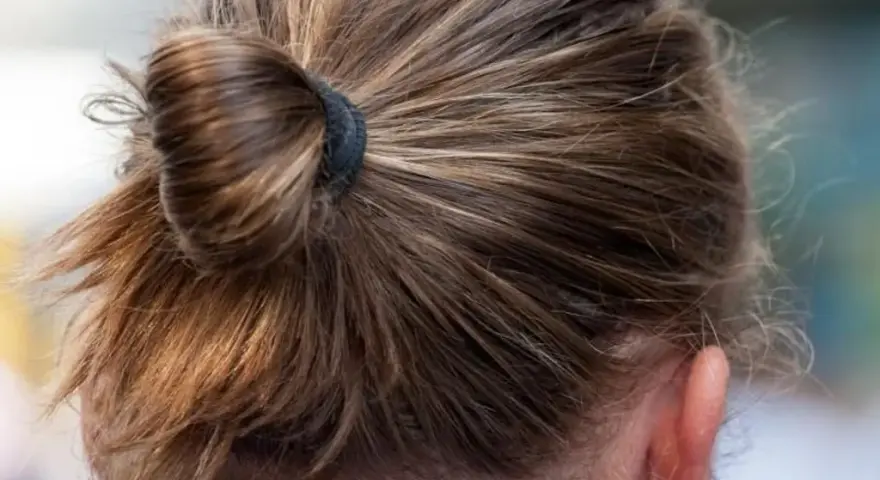 Männer mit langen Haaren: Stil, Pflege und die besten Trends
