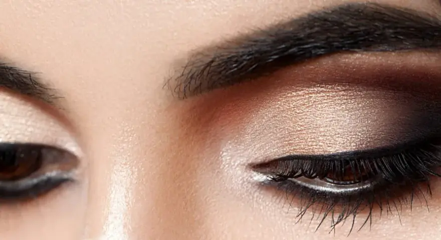 Perfektes Make-up für Augen: Tipps für atemberaubende Looks